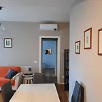 Lucietta 60 House